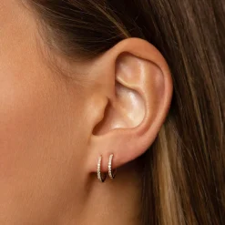 Online Diamond Helix Huggie Single Earring in 10k Gold Gifts For Him | Bridal Gifts