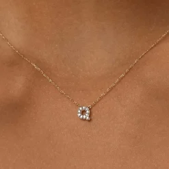Online Diamond Letter Q Necklace in 10k Gold Letter Jewellery | Natural Diamonds