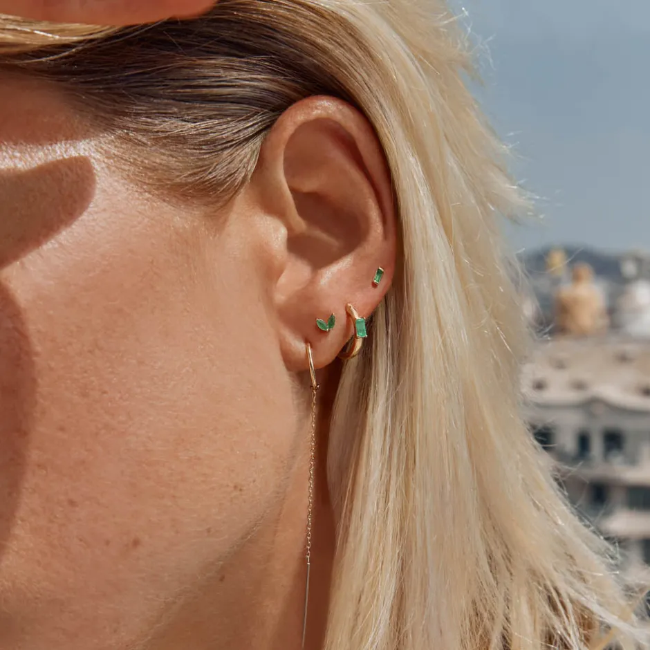Outlet Emerald Baguette Helix Single Stud Earring in 10k Gold Natural Gemstones | 10k Gold