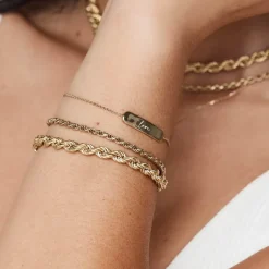Discount Engravable Bar Bracelet in Gold Best Selling Gifts | Gifts For Her