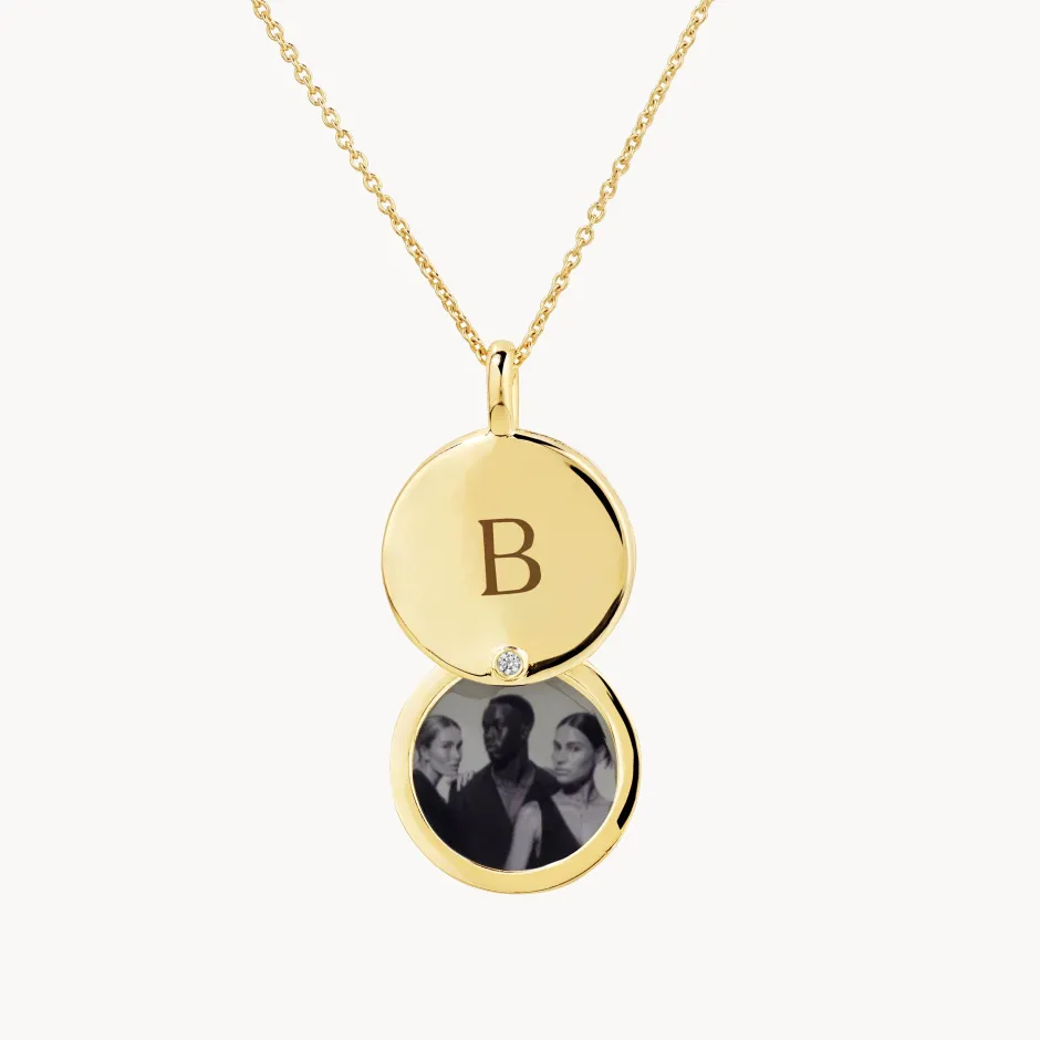 Best Engravable Circle Flip Locket Necklace in Gold Best Selling Gifts | Gifts For Her