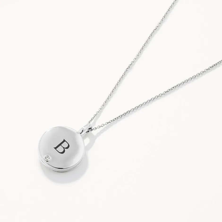 Fashion Engravable Circle Flip Locket Necklace in Silver Best Selling Gifts | Gifts For Her