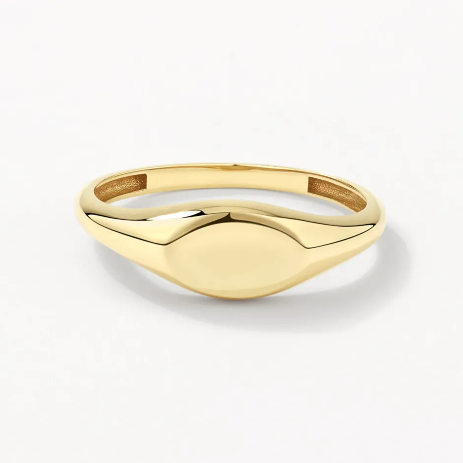 New Engravable Oval Signet Pinky Ring in 10k Gold Engravable Jewellery | Rings