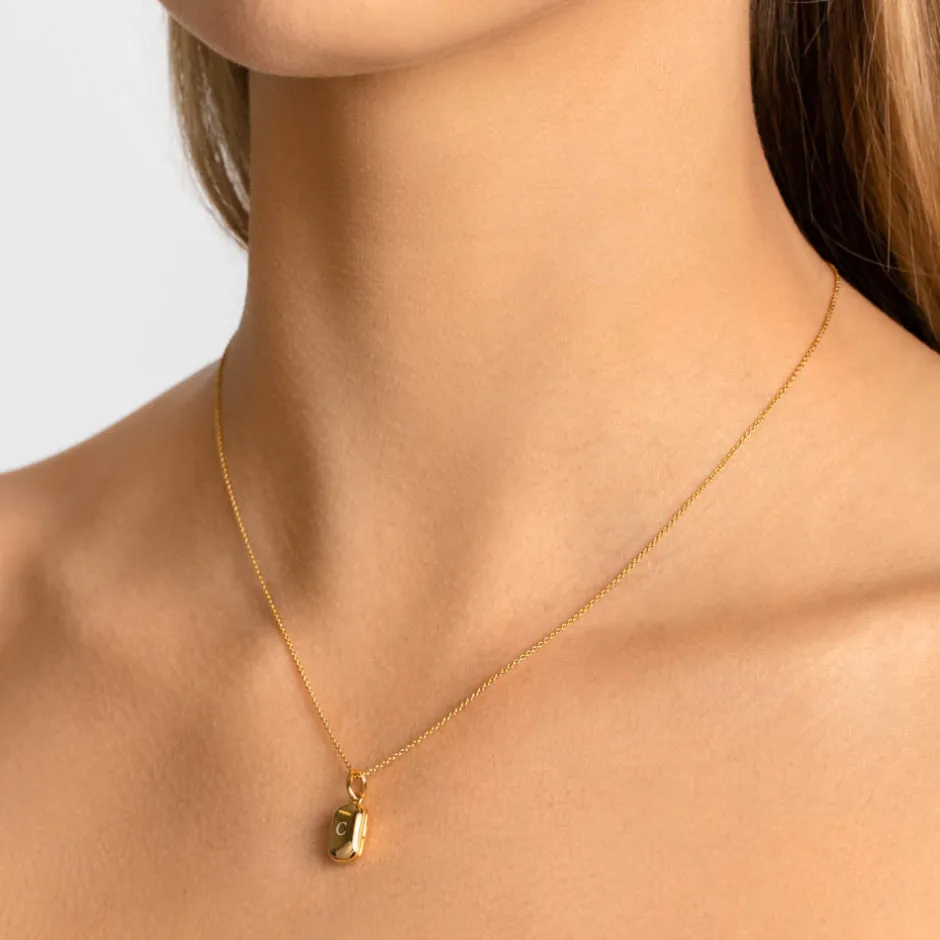 Sale Engravable Rectangle Locket Necklace in Gold Best Selling Gifts | Engravable Jewellery