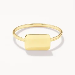 Hot Engravable Rectangle Ring in 10k Gold Bridal Gifts | Best Friend Gifts