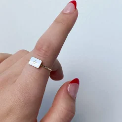 Hot Engravable Rectangle Ring in 10k Gold Bridal Gifts | Best Friend Gifts