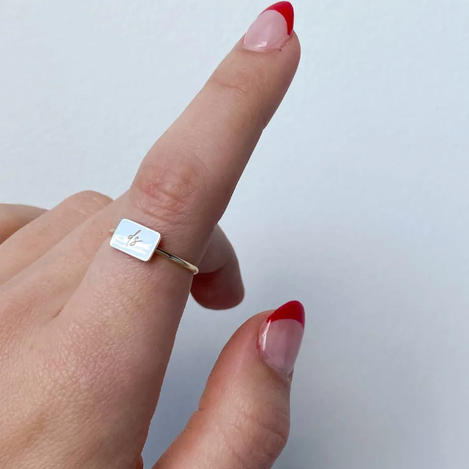 Hot Engravable Rectangle Ring in 10k Gold Bridal Gifts | Best Friend Gifts