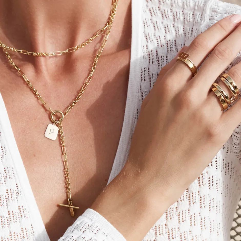 Hot Engravable Rectangle Ring in 10k Gold Bridal Gifts | Best Friend Gifts