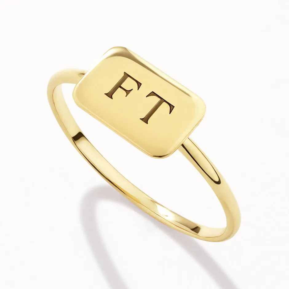 Hot Engravable Rectangle Ring in 10k Gold Bridal Gifts | Best Friend Gifts