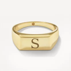 Discount Engravable Rectangle Signet Pinky Ring in Gold Best Selling Gifts | Engravable Jewellery
