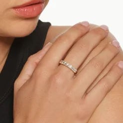 Discount Laboratory-Grown Diamond 1.00ct Round Ring in 10k Gold Gifts For Her | Luxe Gifting