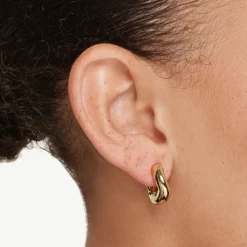 Discount Organic Curve Hoops in Gold 18k Fine Gold Plated | Earrings
