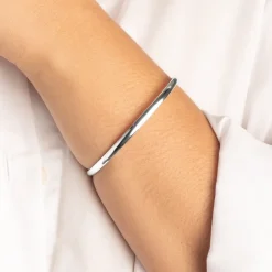 Hot Polished Plain Bangle in Silver Family Gifts | Best Friend Gifts
