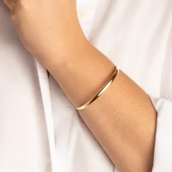 New Polished Plain Bangle in Gold Family Gifts | Best Friend Gifts