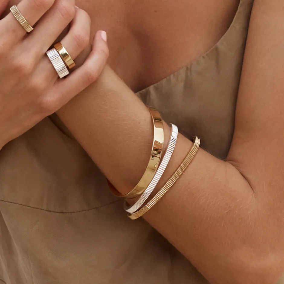 Online Textured Bangle in Gold Gifts For Him | 18k Fine Gold Plated